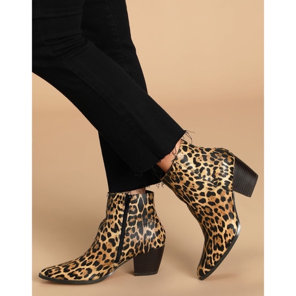 Lulus Classic Leopard Print Pointed Ankle Booties - Picture 5 of 14